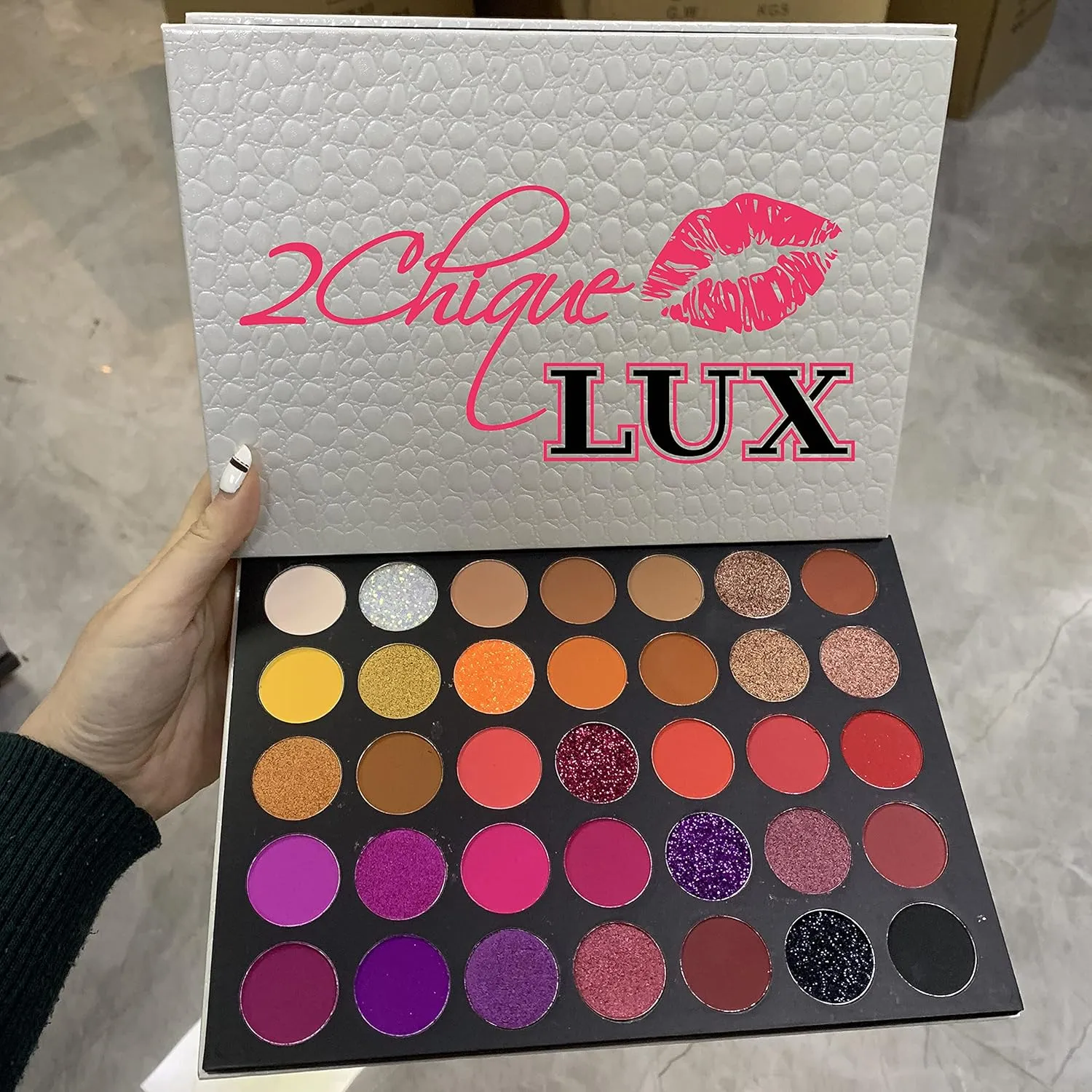 2Chique Boutique Eyeshadow Makeup Palette 35 Matte and Shimmer Colors Long Lasting and High Pigment (Style 36 Crocodile)