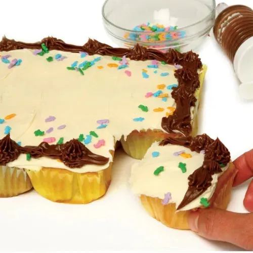 3998 SQUARE CUPCAKE CAKE PAN, 12