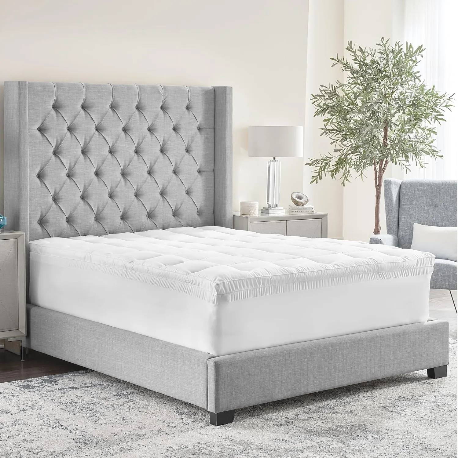 4-Inch Hybrid Memory Foam and Fiber Mattress Topper, Dual Comfort Mattress Topper with Ventilated Memory Foam and Fiber Filled Polyester Cover, CertiPUR-US Certified Foam, White