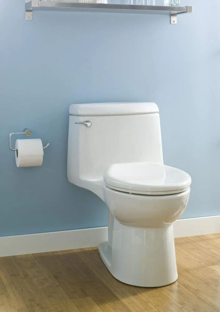 American Standard 2004314.020 Champion 4 One-Piece Toilet with Toilet Seat, Elongated Front, Standard Height, White, 1.6 gpf