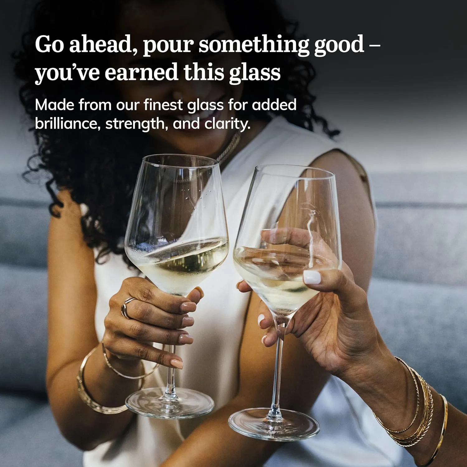 Libbey Signature White Wine Glasses Set of 4, Seamless Long Stem Wine Glasses for Wines and Cocktails, Tasteful Wine Glass Set for All Occasions.