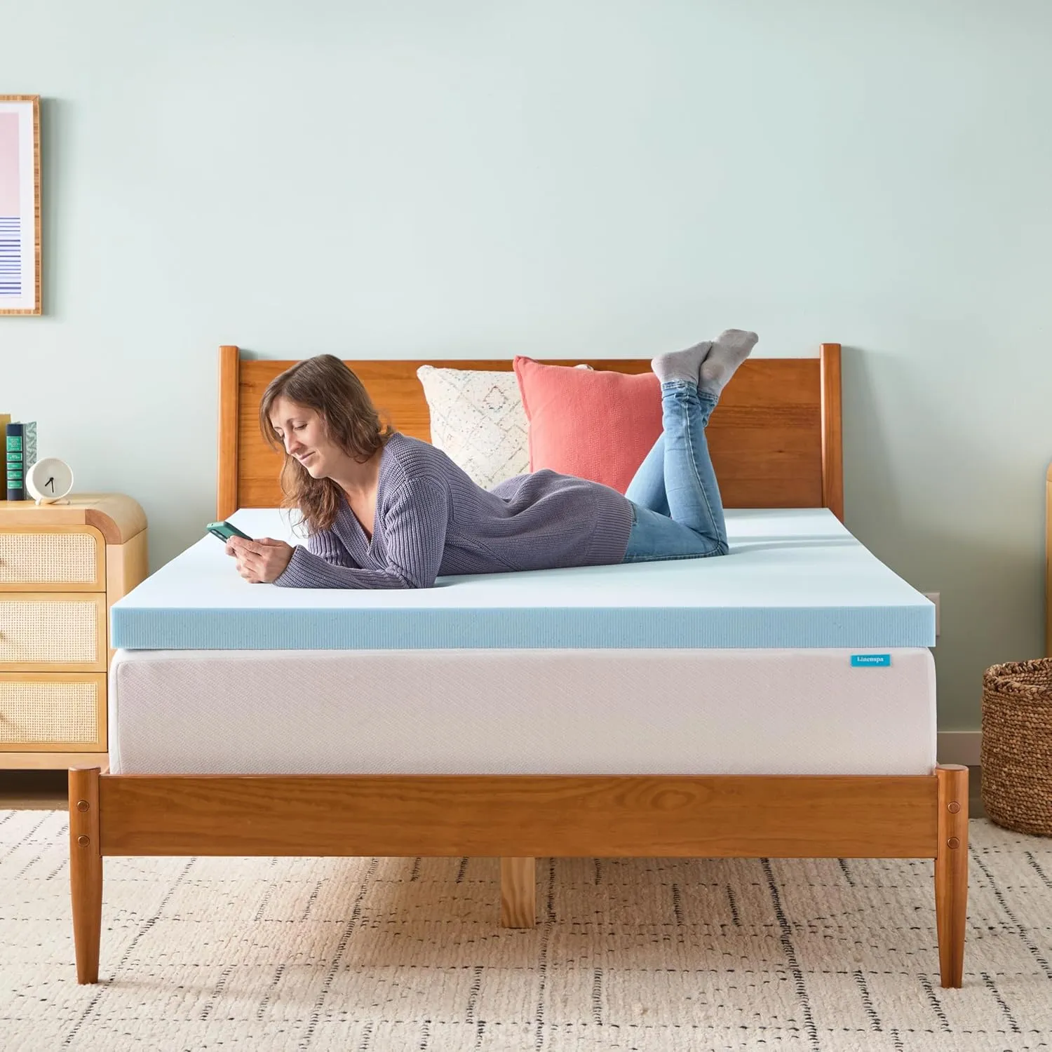 LINENSPA Memory Foam Mattress Topper - 3 Inch Gel Infused Memory Foam - Plush Feel - Cooling and Pressure Relieving - CertiPUR Certified - Dorm Room Essentials - Queen Size