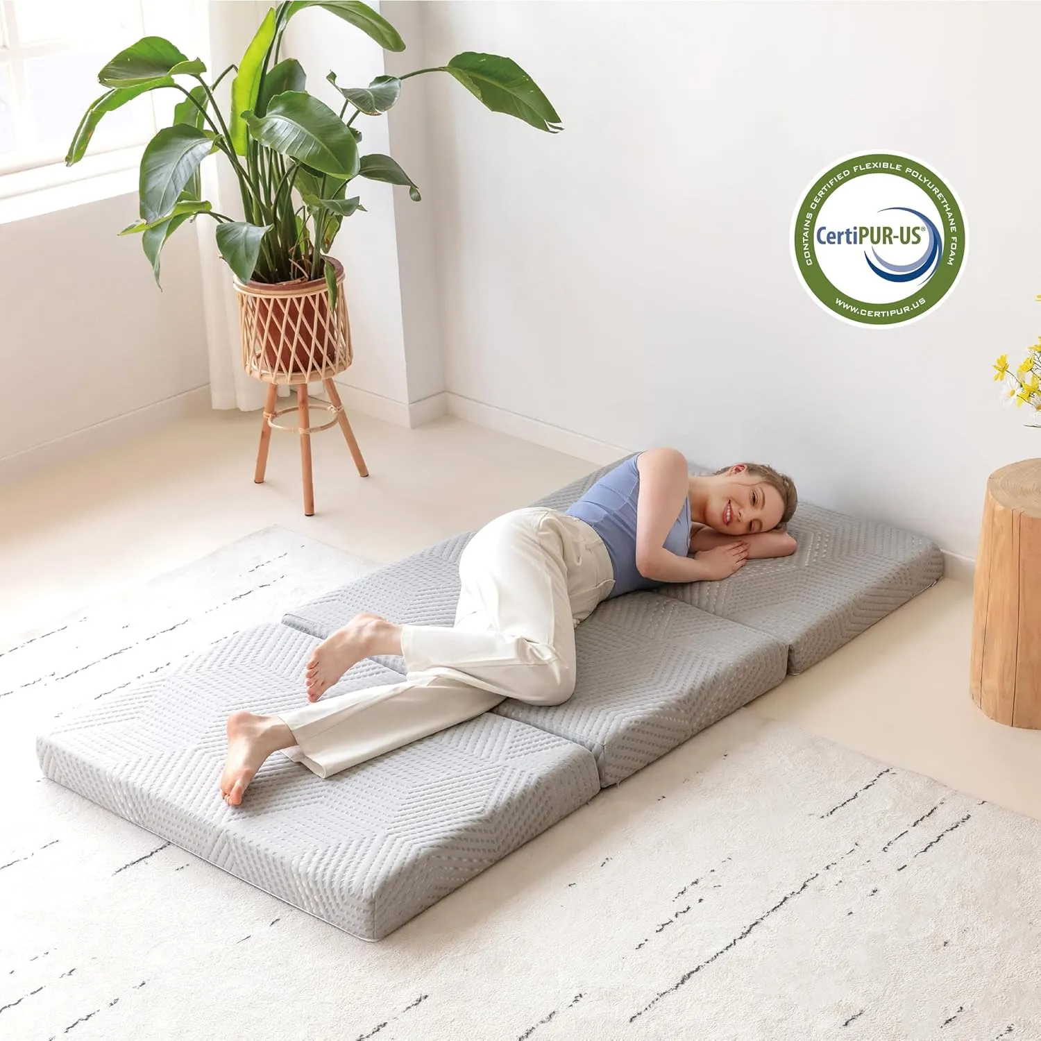 MLILY Tri-Fold Memory Foam Mattress, 4 inch Twin Folding Mattress with Collapsible and Washable Cover, Travel and Guest Mat, 75"×38"×4", Grey