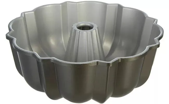 Nordic Ware Original Pro-Cast BUNDT Pan 12 Cup