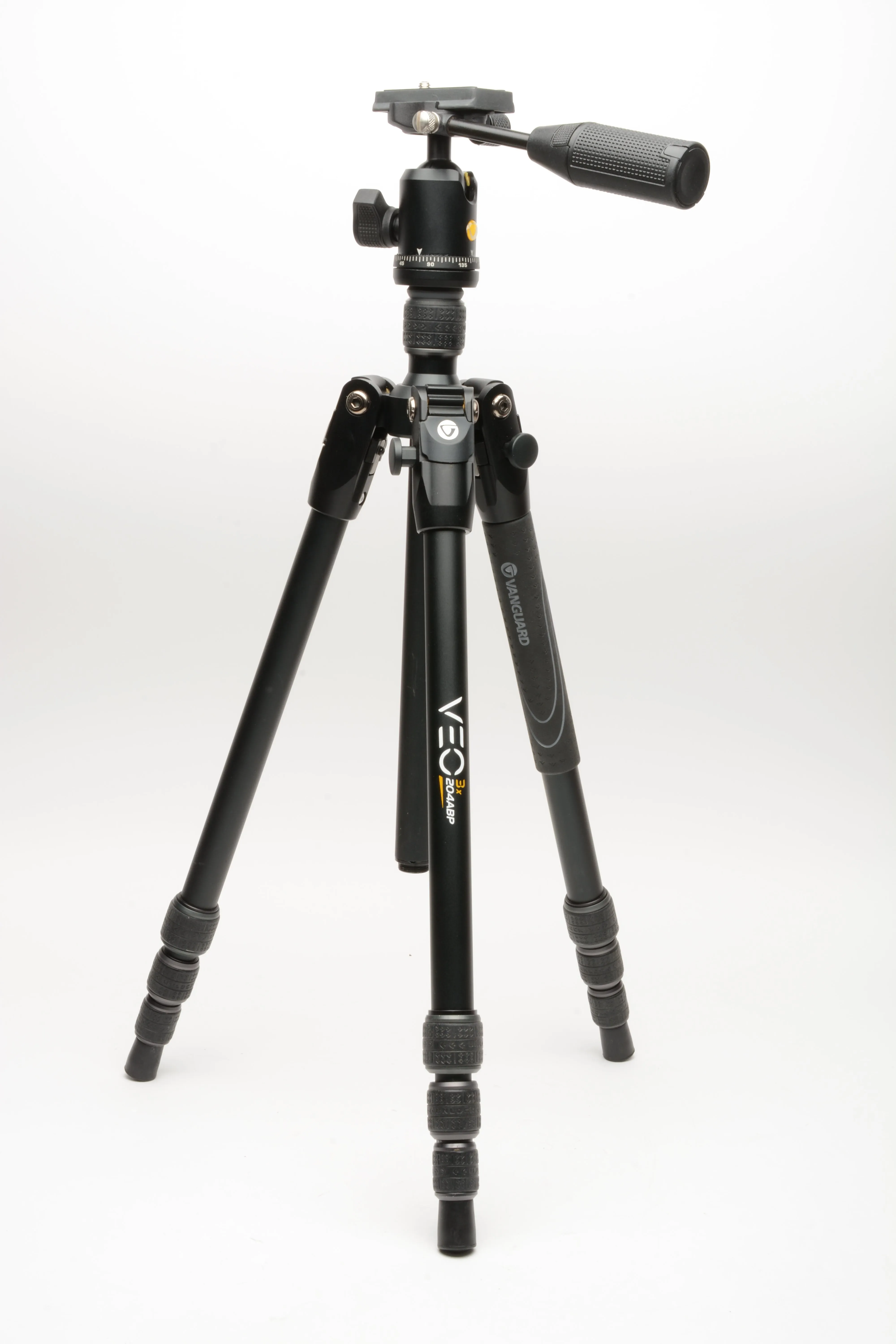 Vanguard VEO 3X 3-in-1 Lightweight Compact Tripod w/Pan head and QR plate   Case
