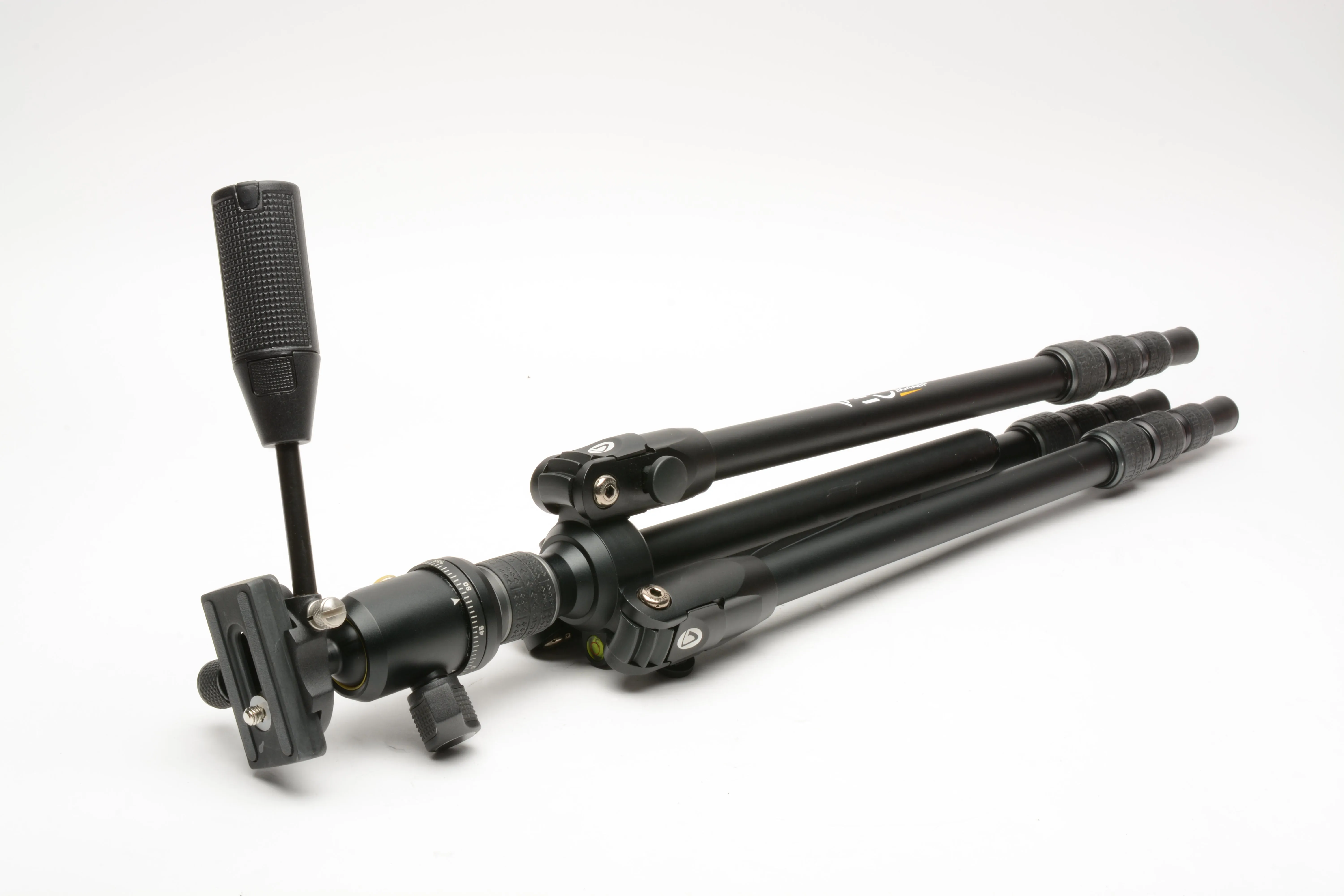 Vanguard VEO 3X 3-in-1 Lightweight Compact Tripod w/Pan head and QR plate   Case