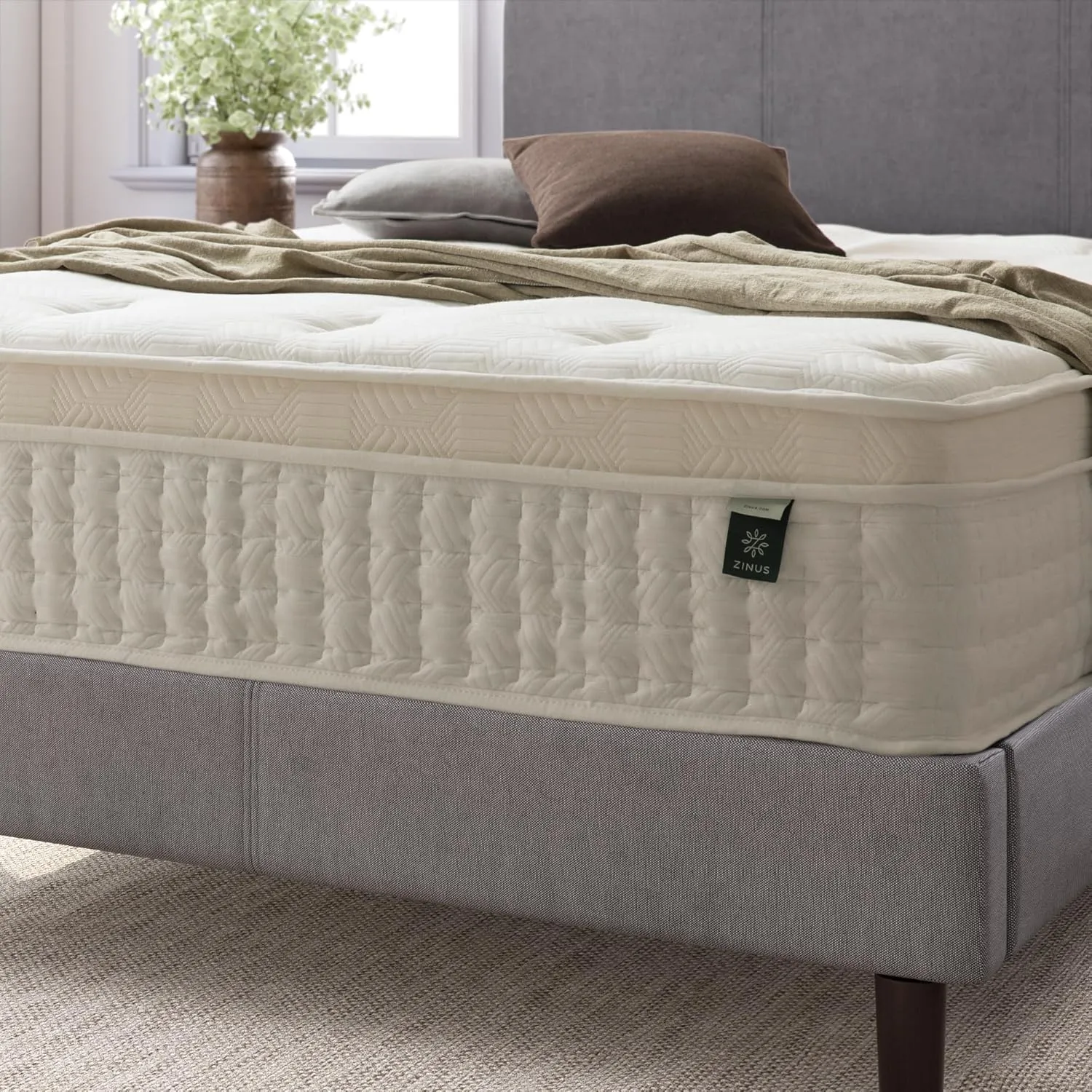 ZINUS 12 Inch Euro Top Pocket Spring Hybrid Mattress, Full, Pressure Relief, Pocket Innersprings for Motion Isolation, Mattress in A Box