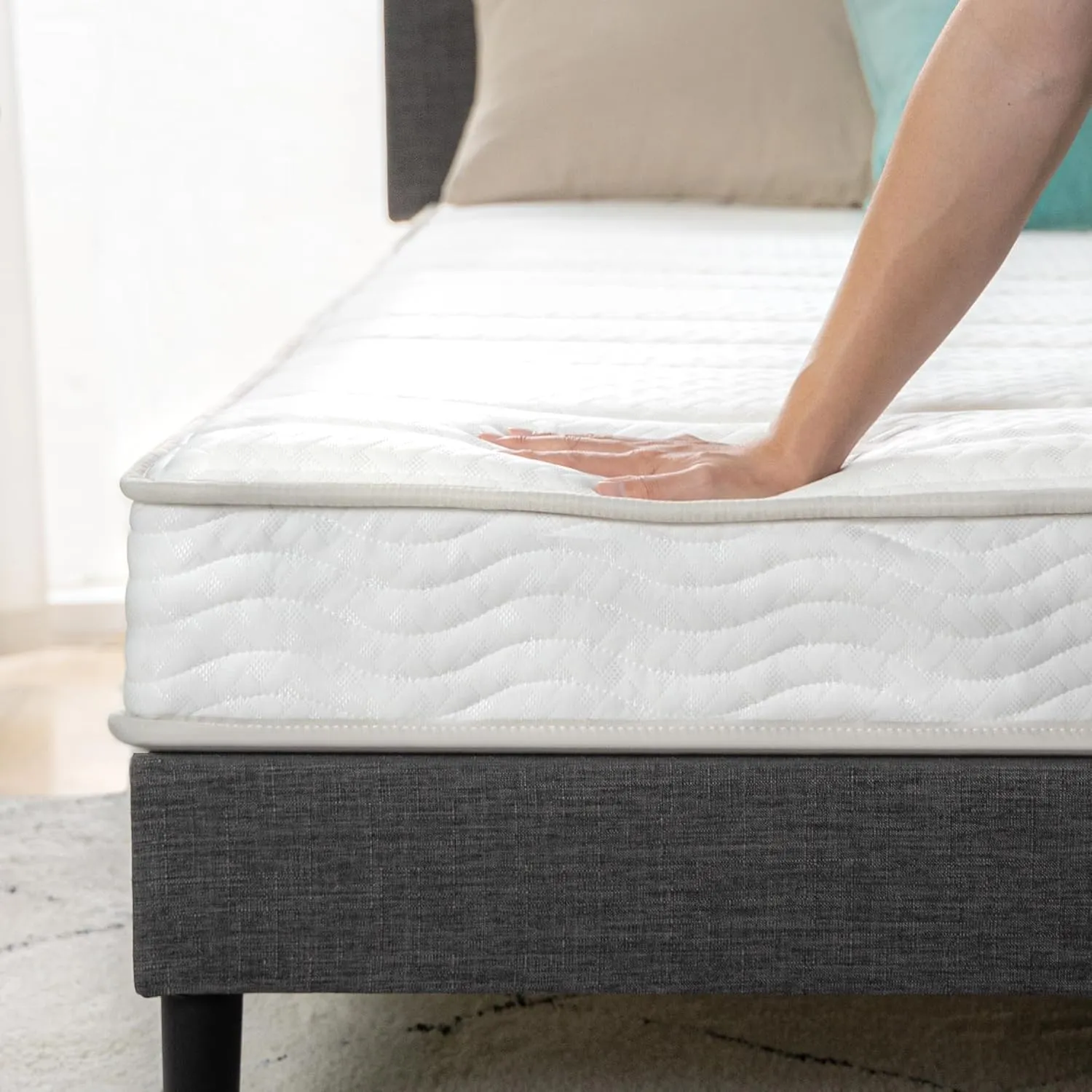 ZINUS 6 Inch Foam and Spring Hybrid Mattress [New Version], Twin, Medium Firmness, Durable Support, Certified Safe Foams & Fabric, Mattress in A Box