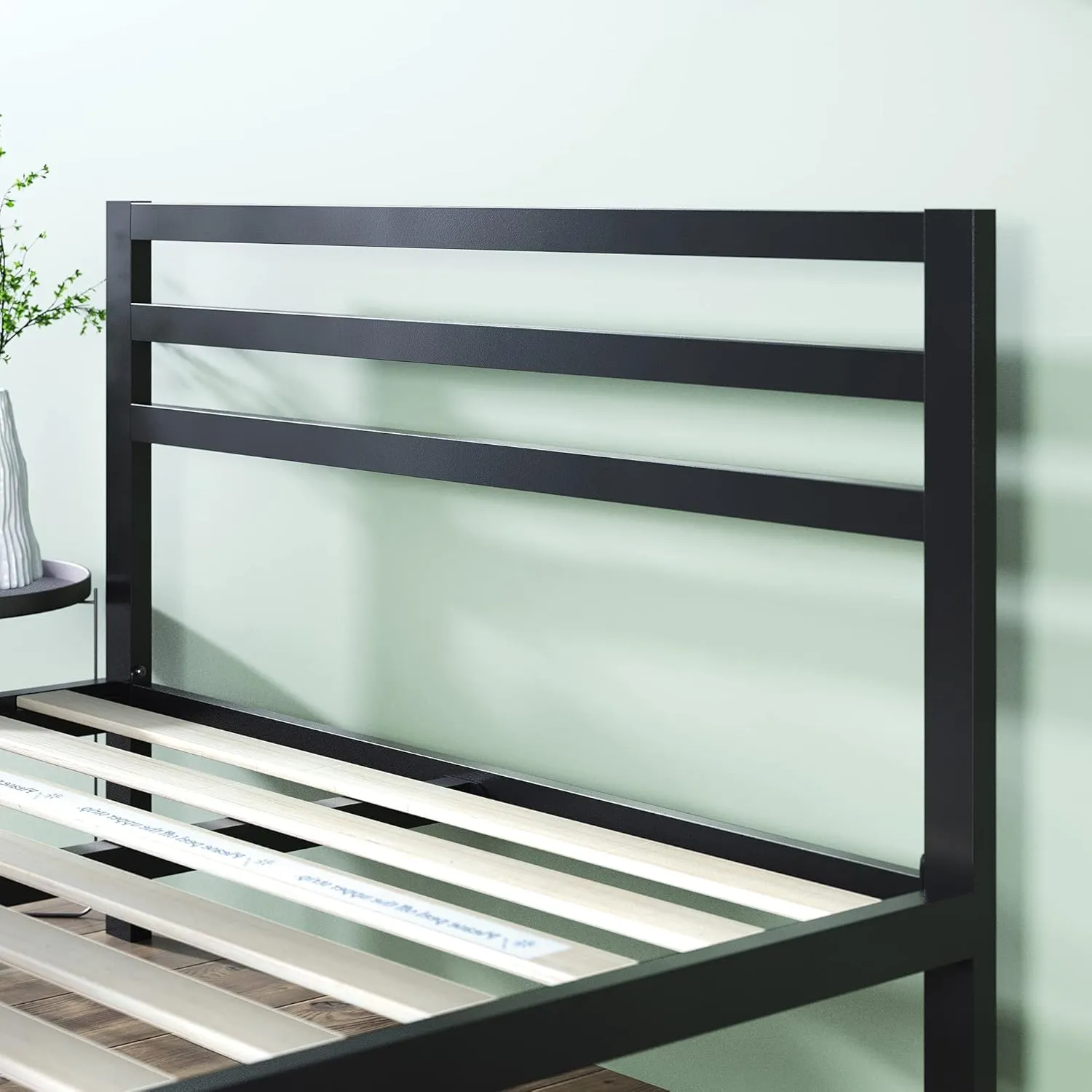 ZINUS Mia Metal Platform Bed Frame with Headboard, Wood Slat Support, No Box Spring Needed, Easy Assembly, King, Black
